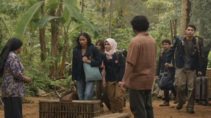 Sinopsis KKN di Desa Penari