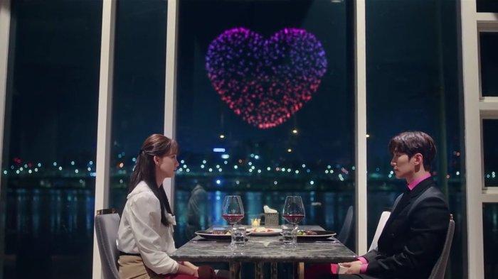 Sinopsis King The Land Episode 15