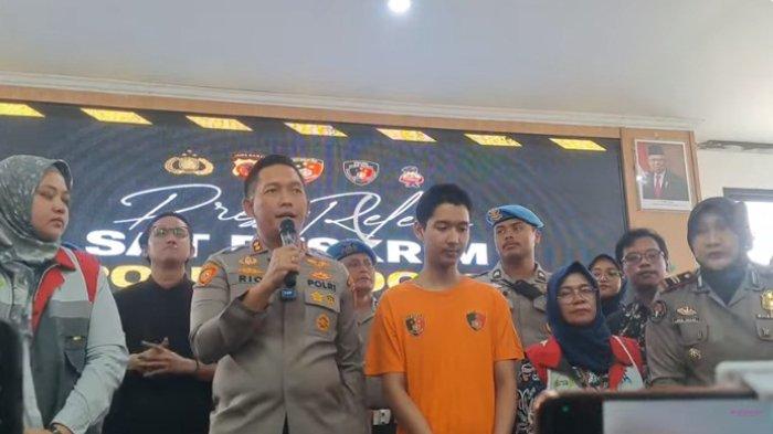 Suami Cut Intan Nabila saat konferensi pers di Polres Bogor, Selasa (14/8/2024)