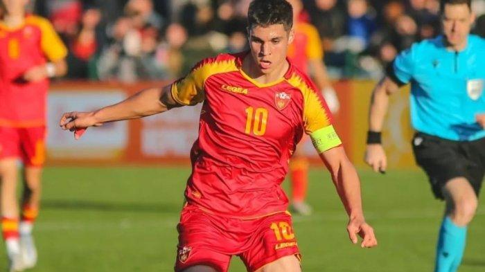 Vasilije Adzic bintang Muda Montenegro yang merapat ke Juventus
