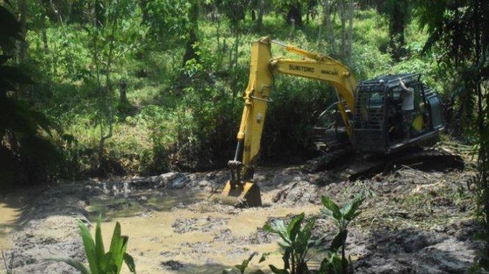 Satgas TMMD Ke 122 Kodim 0420 Sarko Laksanakan Pengerjaan Jalan dan Siapkan Lahan Pertanian Warga