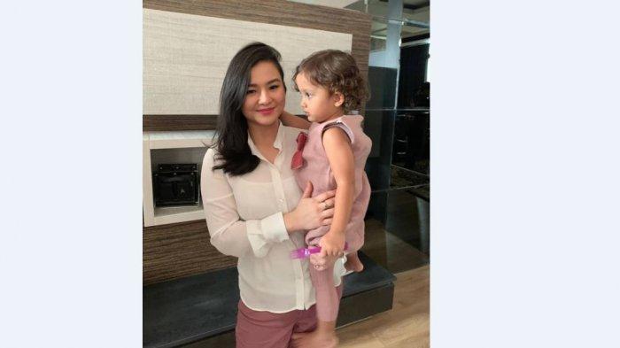 Eriska Rein, artis cantik Indonesia dqd