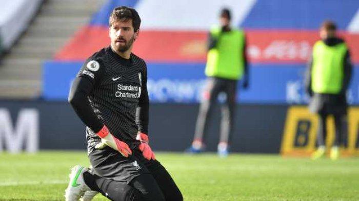 Kiper Brasil dan juga Liverpool, Alisson Becker.