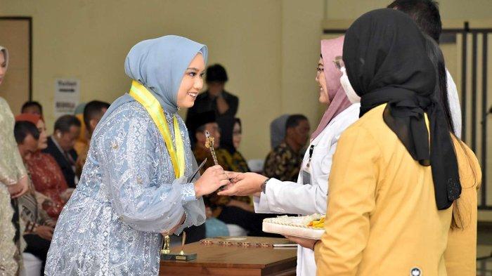 16 Dokter Baru FK UNSOED Ikuti Sumpah Dokter Periode LXI