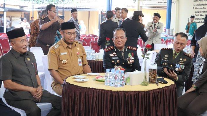 HARI BHAYANGKARA: Dalam momentum peringatan Hari Bhayangkara ke-79, Kapolres Sragen AKBP Petrus Parningotan Silalahi menegaskan komitmen Polri dalam membangun sinergi dengan seluruh elemen masyarakat, termasuk para pendekar dari berbagai perguruan pencak silat di Kabupaten Sragen. (Dok)