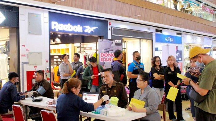 Aksi donor darah Hotel Ciputra Semarang