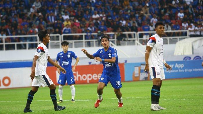Aksi Brandon Scheunemann saat menghadapi Arema FC di pekan ke-19 BRI Liga 1 2022/2023 di Stadion Jatidiri Semarang, Sabtu (21/1/2023) kemarin.