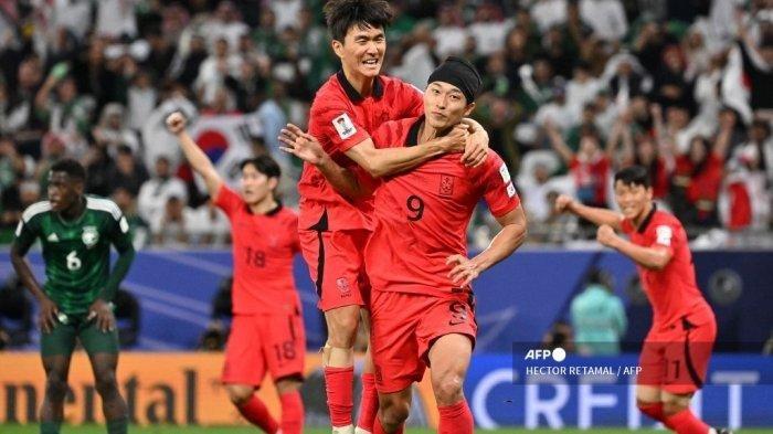 Cho Gue-sung merayakan gol pertama timnya ke gawang Arab Saudi selama pertandingan Piala Asia 2023 pada 30 Januari 2024. Hasil Piala Asia 2023, Korea Selatan mengalahkan Australia dan berhak lolos ke semifinal Piala Asia 2023.