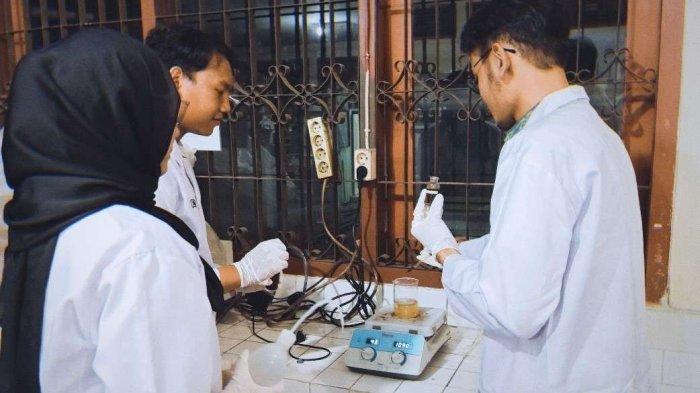 Detergen Cair Dari Surfaktan Biji Ketapang Dan Ekstrak Daun Pala Sebagai Pengurangan Limbah Dari SLS
