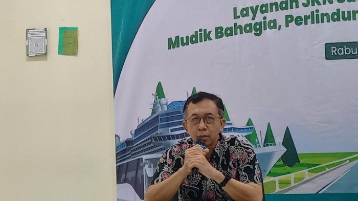 Direktur RSUD dr Loekmono Hadi Kudus, dr Abdul Hakam.