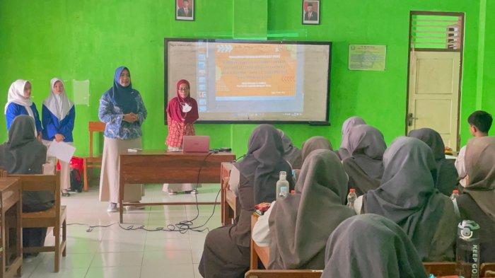 Dosen Farmasi Poltek Harber Edukasi Masyarakat Cerdas Menggunakan Obat