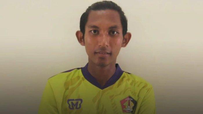 Eks gelandang timnas Indonesia sekaligus pemain asal Kediri, Jajang Paliama meninggal dunia karena kecelakaan.