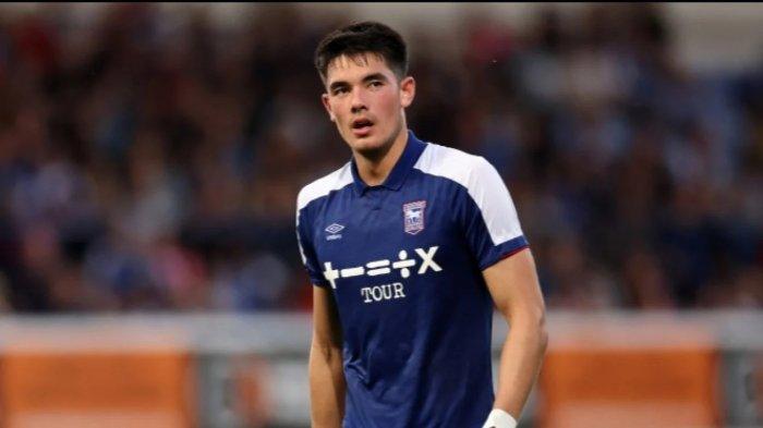 Elkan Baggott turut berkontribusi mengantarkan Ipswich Town meraih kemenangan.