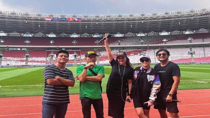 Foto Anang dan Ashanty Sebelum Tampil di Stadion GBK Timnas Indonesia vs Filipina
