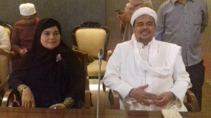 Istri Rizieq Shihab, Syarifah Fadhlun Yahya, meninggal dunia akibat penyakit komplikasi, Sabtu (16/12/2023).