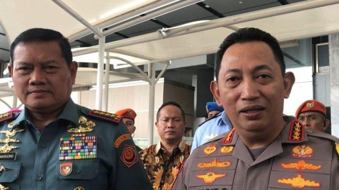 Kapolri Jenderal Listyo Sigit Prabowo dan Panglima TNI Laksamana Yudo Margono di Kompleks Parlemen, Senayan, Jakarta, Senin (13/11/2023).