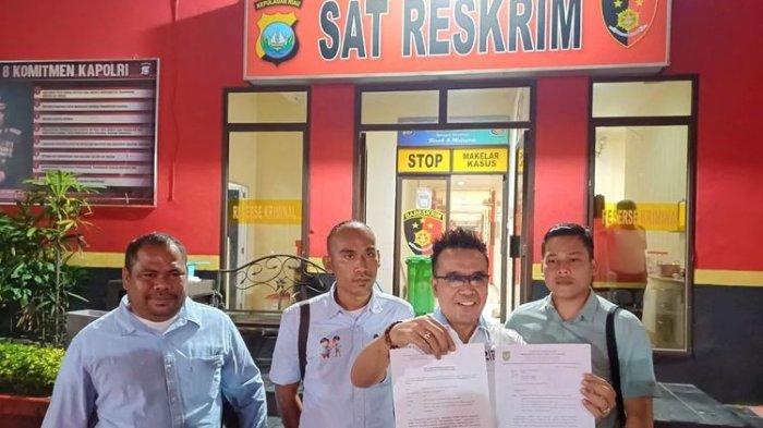 Ketua Tim Hukum Tim Kampanye Daerah pasangan calon nomer urut 2, Prabowo–Gibran Provinsi Kepulauan Riau, Musrin menegaskan bahwa baliho Prabowo-Gibran yang terpasang di Landmark Welcome to Batam, sudah mengantongi izin. Musrin juga mengaku atas penurunan ini, pihaknya sudah membuat laporan pengaduan dugaan pengrusakan APK milik Capres dan Cawapres Nomer urut 2.