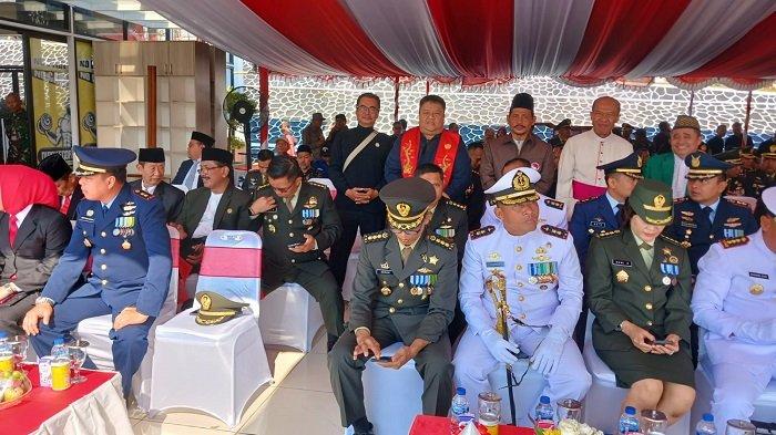 Pengurus Dewan Pimpinan Wilayah (DPW) Lembaga Dakwah Islam Indonesia (LDII) Provinsi Jawa Tengah menghadiri sebuah acara yang sangat bersejarah