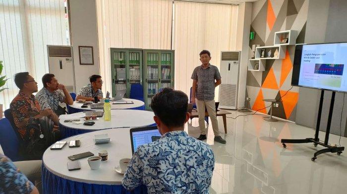 Pelaksanaan Kiln & Maintenance Academy kepada para karyawan PT Semen Gresik di unit produksi dan pemeliharaan.