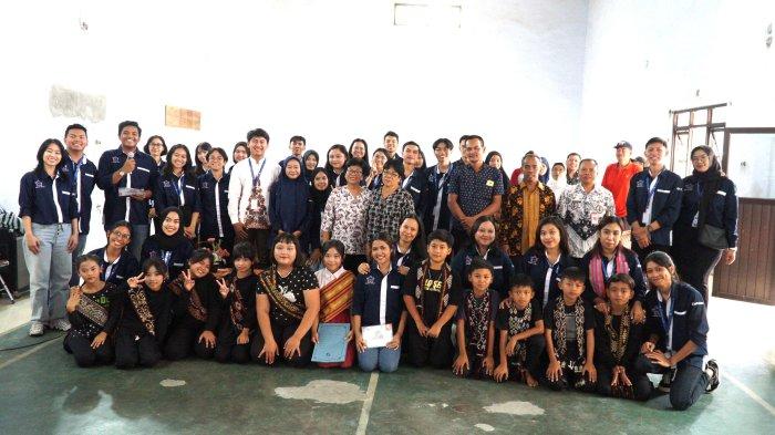 Penutupan Program Desa Binaan Polobogo oleh GenBI UKSW, Sabtu (27-04-2024), di Balai Desa Polobogo.