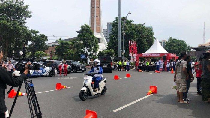 Praktek Safety Riding