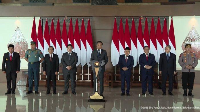 Hari ini, Senin (16/10/2023), Presiden Joko Widodo (Jokowi) beserta delegasi saat akan bertolak ke China untuk bertemu dengan Presiden Xi Jinping.