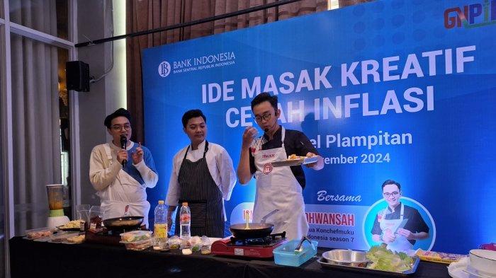 Puluhan warga kota Semarang yang didominasi para ibu, antusias mengikuti kegiatan demo memasak bersama Chef Isman Fajar Ridhwansah di Hotel Quest Plampitan, Jumat (29/11/2024).