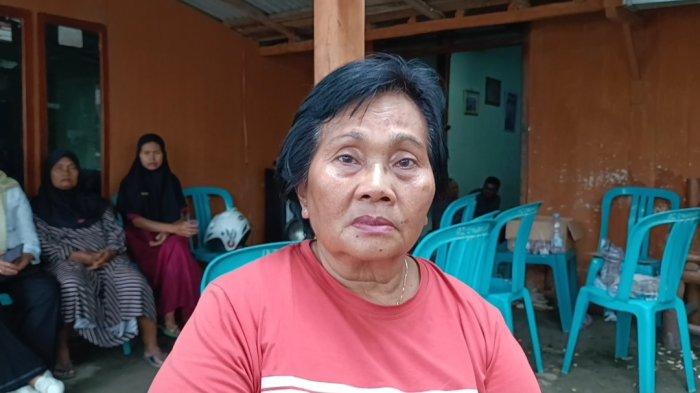 RUMAH DUKA KECELAKAAN MAUT DI MRANGGEN: Suasana haru dan duka menyelimuti Dusun Ngembel, Desa Tanggungharjo, Kecamatan Tanggungharjo, Kabupaten Grobogan, Kamis (17/4/2025). Lusia mengenang, sore itu Sutarman dan keluarganya pulang dari Semarang setelah menjenguk dirinya yang sedang sakit.