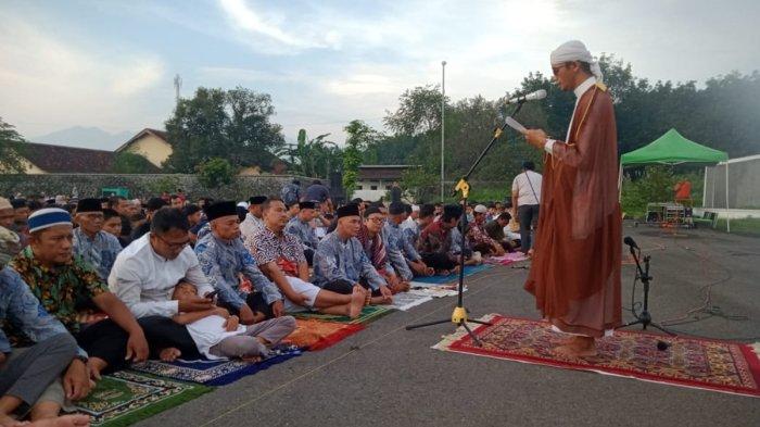 Warga LDII di seluruh Indonesia melaksanakan salat Idul Fitri 1445 Hijriyah pada Rabu (10/4) di berbagai lokasi di Indonesia. Data yang dihimpun DPP LDII menyebutkan, warga LDII di seluruh Indonesia menggelar salat Ied di ribuan lokasi dari Sabang hingga Merauke atau di 38 provinsi.