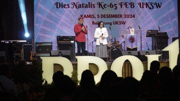 Sambutan oleh Rektor UKSW dan Wakil Rektor Bidang KIP dalam Dies Natalis ke-65 FEB di Balairung, Kamis (5-12-2024)