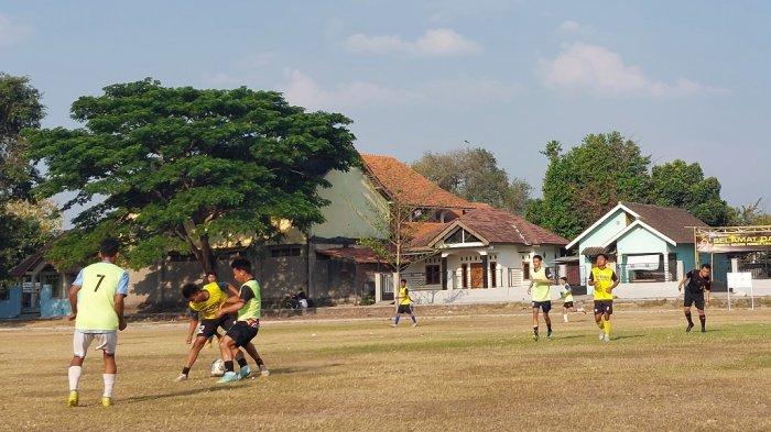 Sejumlah pemain mengikuti seleksi calon pemain Persika Karanganyar.