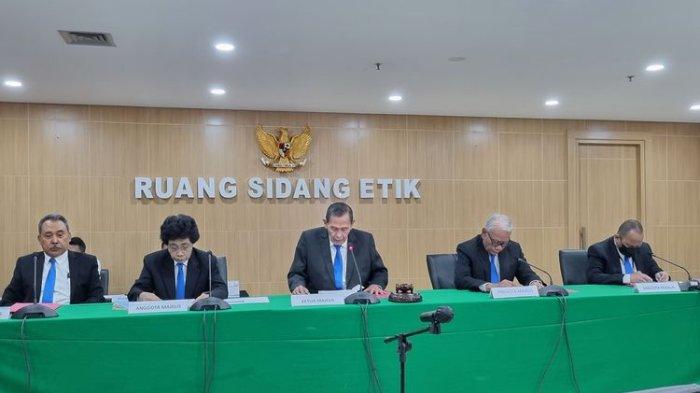 Sidang dugaan pelanggaran etik Ketua KPK nonaktif Firli Bahuri di Gedung KPK, Jakarta Selatan, Rabu (27/12/2023).