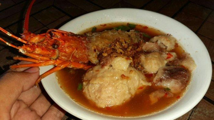Tampilan bakso Lobster yang tersedia di Kedai Bakso dan Mie Ayam R3 dengan harga jual Rp 20 ribu per porsi.