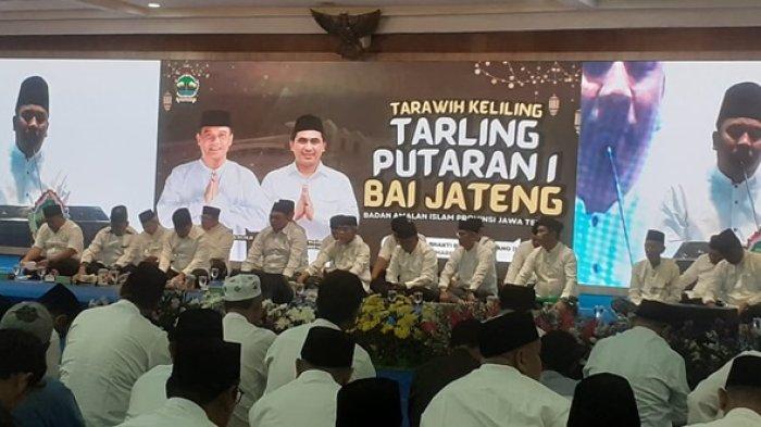 Dalam semarak bulan suci Ramadhan, Ketua DPW LDII Jawa Tengah, Singgih Tri Sulistiyono, bersama Gubernur Jawa Tengah, Ahmad Lutfi, serta Kabankesbangpol Jateng, Haeruddin, mengikuti kegiatan Tarawih Keliling (Tarling) BAI Jawa Tengah.