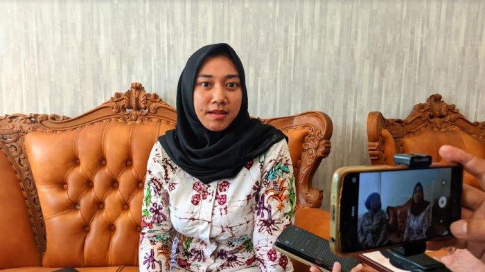 Tenaga Profesional Psikis UPTD PPA Dinsos P3AKB Pati, Dita Nurlitasari, ketika diwawancarai awak media di kantornya, Selasa (9/7/2024).