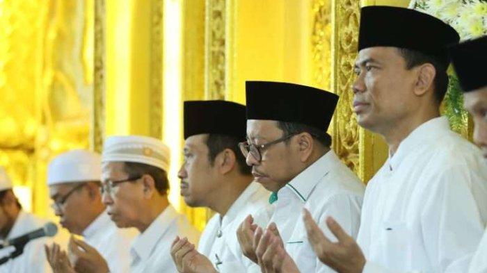 UIN Walisongo Berdzikir Bersama Dalam Rangka Dies Natalis ke 54 UIN Walisongo Semarang