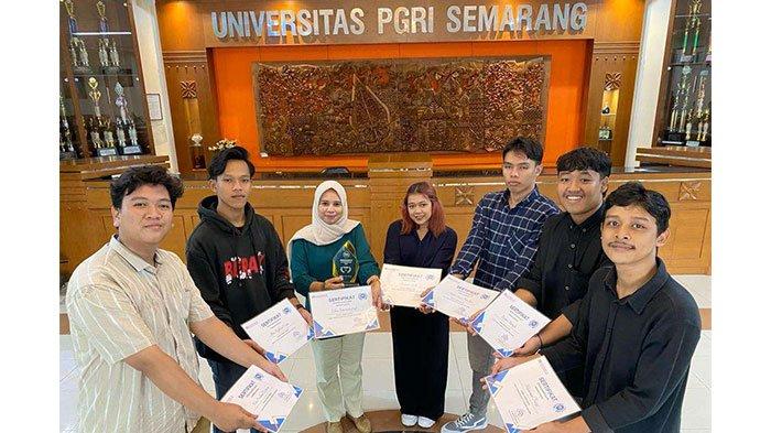 Unit Kegiatan Mahasiswa (UKM) Elka Sinematografi Universitas PGRI Semarang (UPGRIS) meraih juara pertama lomba Short Movie atau film pendek tingkat nasional.