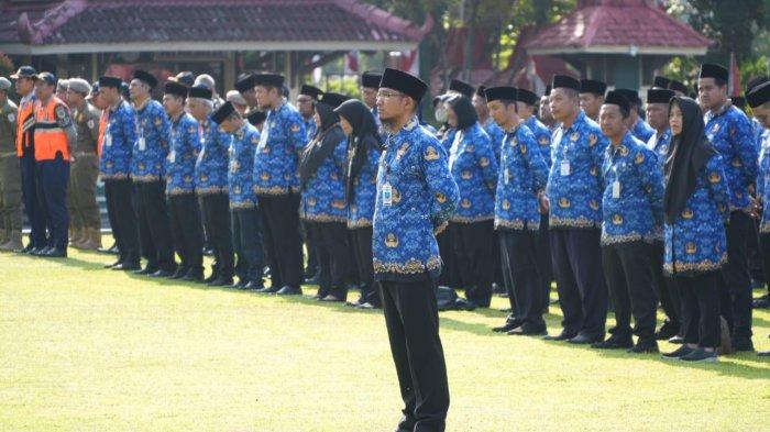 Upacara Peringatan Hari Otonomi Daerah (OTDA) ke-29 di Halaman Pendopo Pemkab Klaten pada Jumat (25/4/2025).
