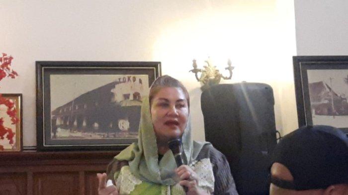 Wali Kota Semarang, Hevearita Gunaryanti Rahayu sedang sharing session bersama Forum Wartawan Balai Kota Semarang, di Toko Oen, Jumat (23/2/2024).