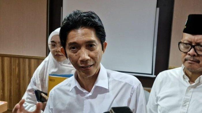 Dekan FK Undip Dr. dr. Yan Wisnu Prajoko