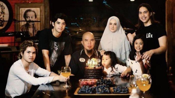Ahmad Dhani, Mulan Jameela dan keluarganya