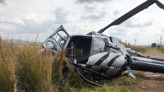 ilustrasi helikopter jatuh