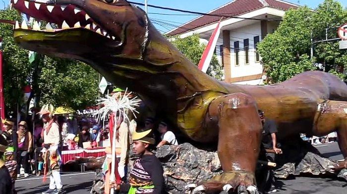 Suasana kemeriahan karnaval Pawai Pembangunan di Kabupaten Blora, Sabtu (24/8/2024).(Dok. Istimewa)