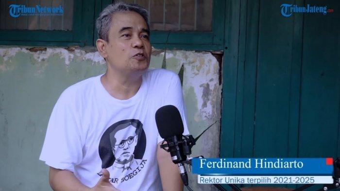 Tangkapan layar Rektor terpilih Unika Soegijapranata, Ferdinandus Hindiarto saat wawancara dengan Tribun Jateng.