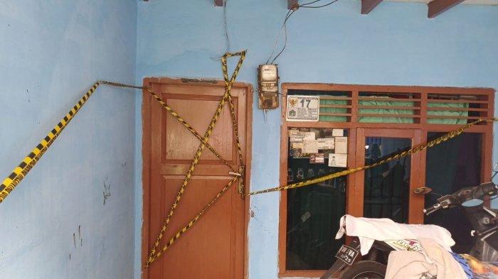 Suasana rumah penusukan pasutri di Kebon Baru Tebet, Jakarta Selatan, Minggu (27/8/2023)