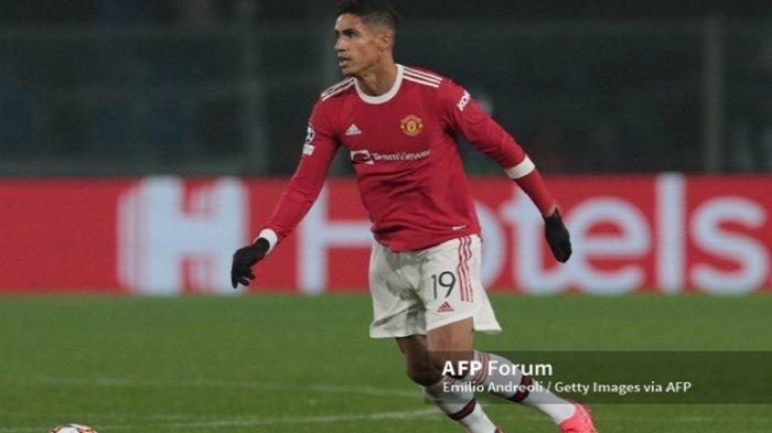 Raphael Varane saat masih berseragam Manchester United.