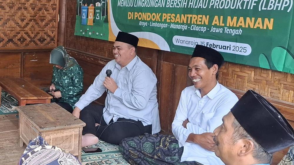 PRODUKSI MENURUN: Wakil Ketua DPRD Jawa Tengah Sarif Abdillah mengatakan bahwa berdasarkan data Badan Pusat Statistik (BPS), produksi padi di provinsi ini mengalami penurunan dibanding tahun sebelumnya.