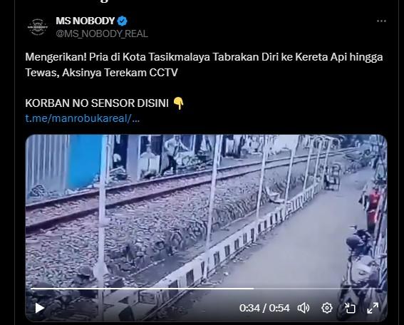 TABRAKKAN DIRI KE KERETA API : Tangkapan layar unggahan akun X @MS_NOBODY_REAL pada Rabu (26/2/2025) - Pria di Tasikmalaya terekam CCTV tabrakkan diri ke kereta api hingga tewas.