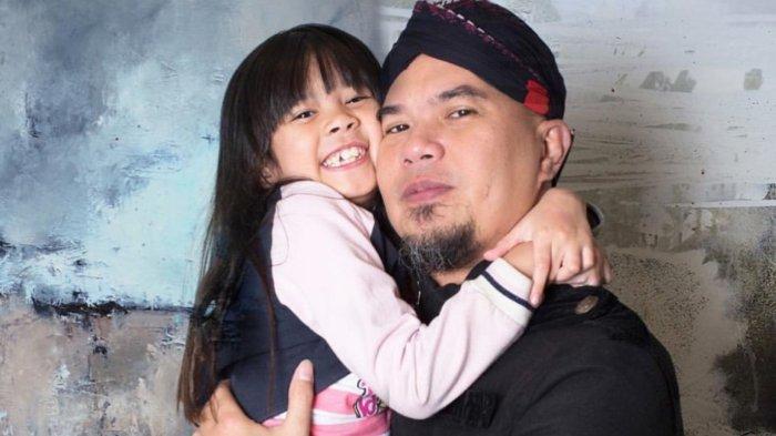 Ahmad Dhani dan putrinya, Safeea Ahmad.
