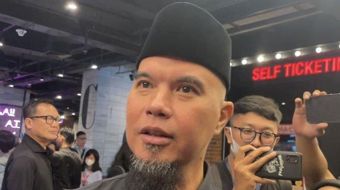 Siapa sangka musisi Ahmad Dhani menciptakan lagu selalu laris di pasaran. Rupanya ia juga pernah mengalami lagu ciptaannya tak laku.